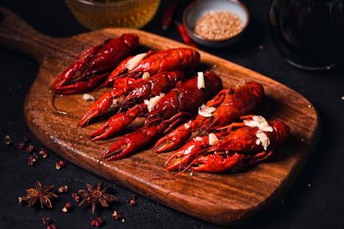 小龍蝦只吃蝦尾，為何蝦尾價格更親民？